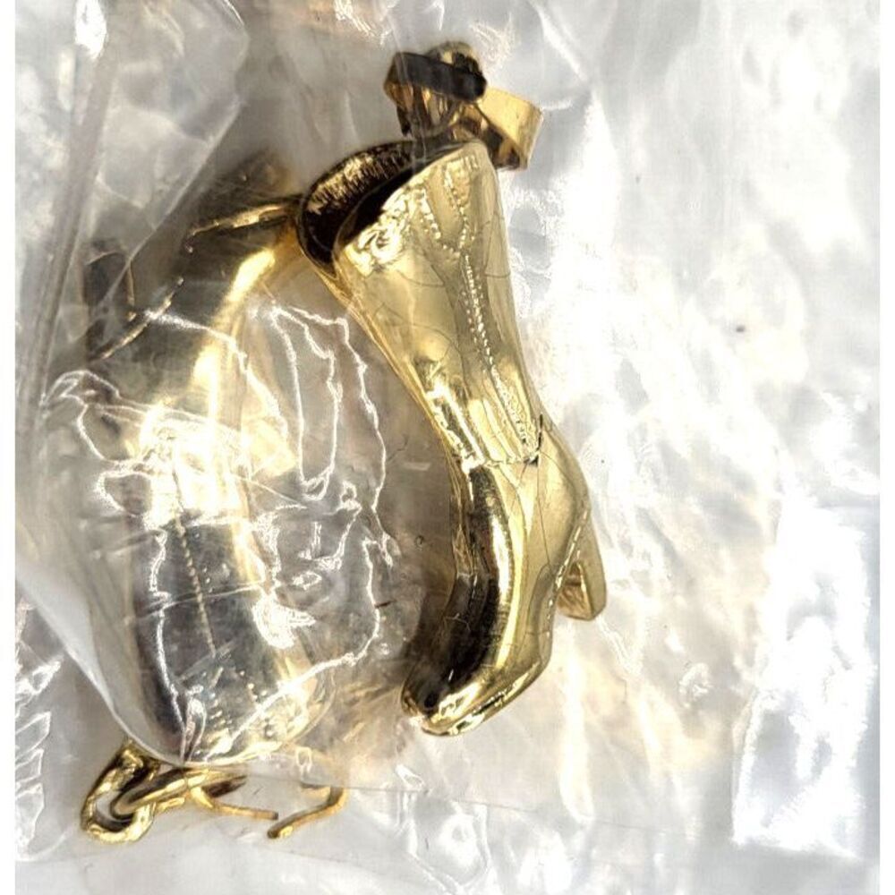 Lot of 24 Goldtone Boot Pendants 21.3mm